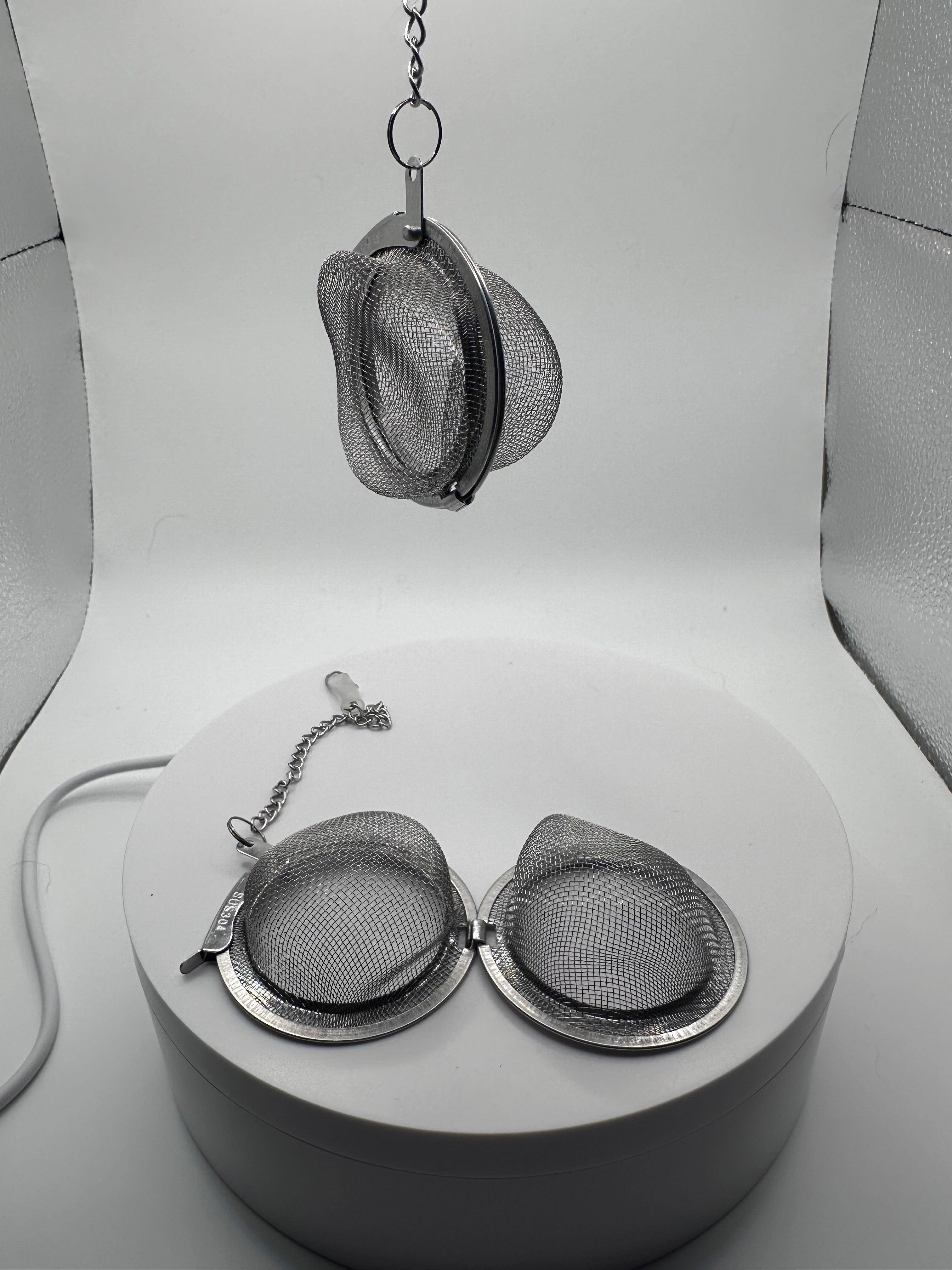 🐾 Stainless Steel Hanging Scent Cage – Professional High-Hide Trainer 🐾
